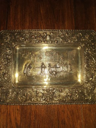 Bandejas antiguas decorativas con relieve