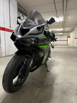 Kawasaki Ninja ZX6R 2024