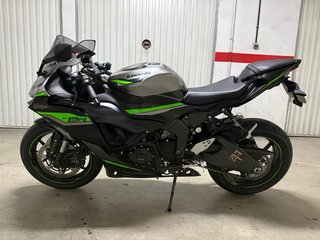 Kawasaki Ninja ZX6R 2024