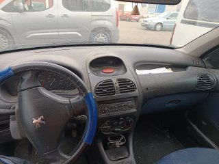 Peugeot 206 2001