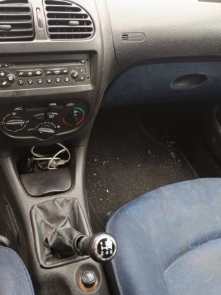 Peugeot 206 2001