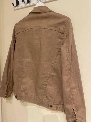 Cazadora camel