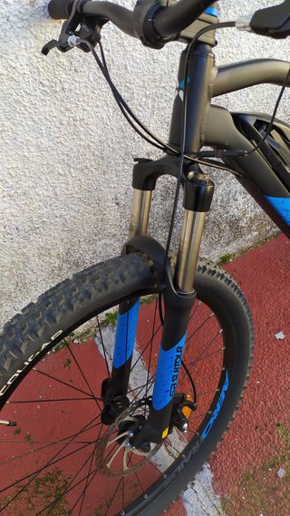 Bicicleta Eléctrica Rockrider ST 500