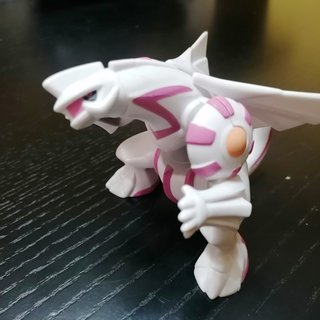 Figura Pokémon Lendário Palkia