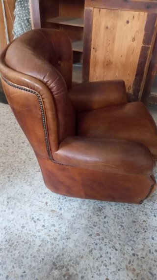 Confezione di 3 divani in pelle marrone classici