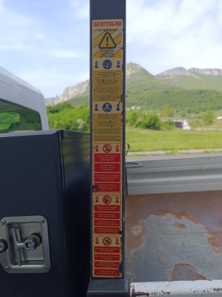 Opel Novano Camion volquete hidráulico 2021 130cv