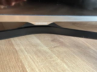 TV Samsung 40”