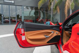 FERRARI F8 V8 720CV