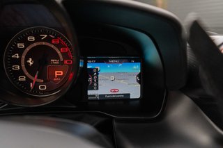 FERRARI F8 V8 720CV