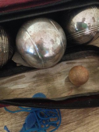 Set di bocce metalliche con custodia e accessorio