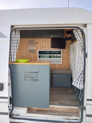 Ford E-Transit 2006