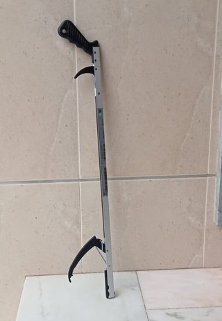 Pinza larga recoger basura sin agacharse
