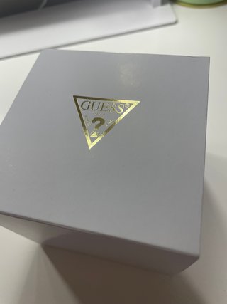 Reloj Guess Dorado Nuevo Sin Uso Caja