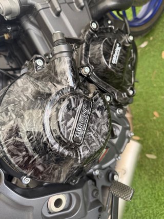 Yamaha MT-09 SP Blanca y Azul