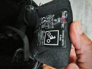 Botas moto talla 43/44, un sólo uso