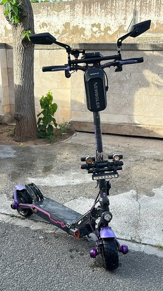 Patinete Eléctrico Morado con Accesorios