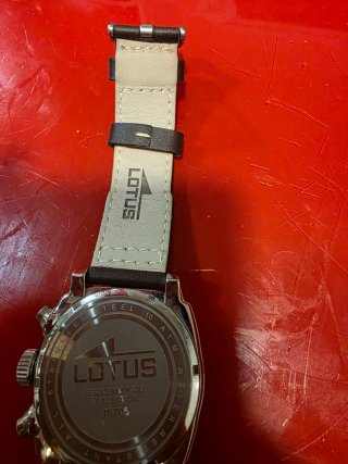 Reloj hombre lotus