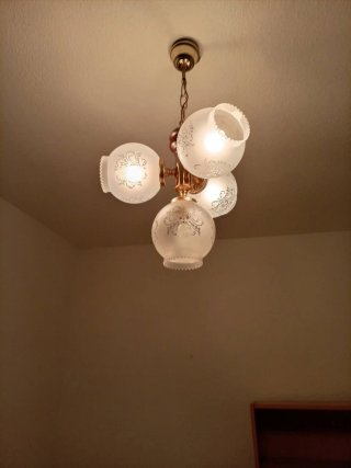 Lámpara colgante de cristal dorada