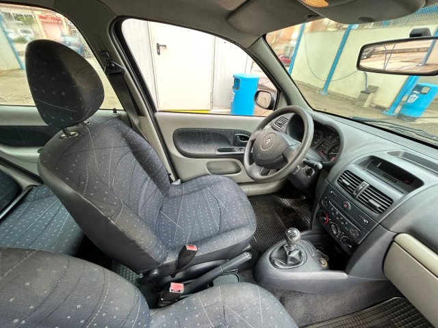 Renault Clio 2004