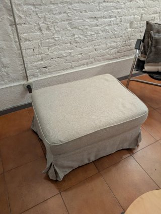 Sofá Ektorp 3 plazas + Reposapiés