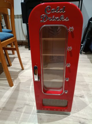 Mini Nevera Roja Estilo Vintage