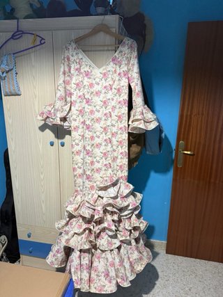 Vendo precioso vestido de flamenca, usado solo una