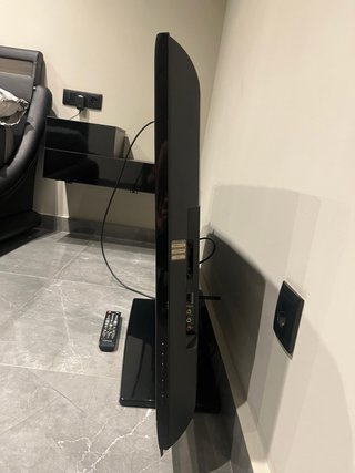 Televisión Samsung Negra 43”