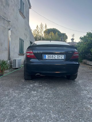 Mercedes-Benz Clase C 2005