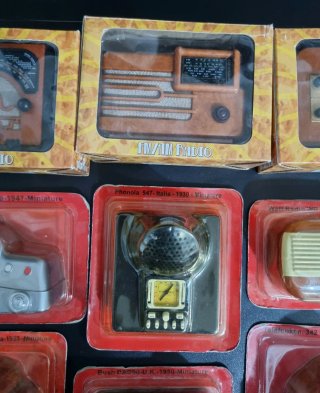 Radio antigua, lote de 9 radios miniatura nuevos