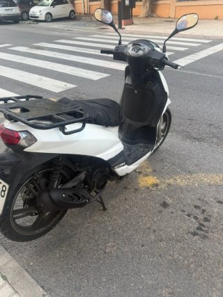 Peugeot Tweet 125