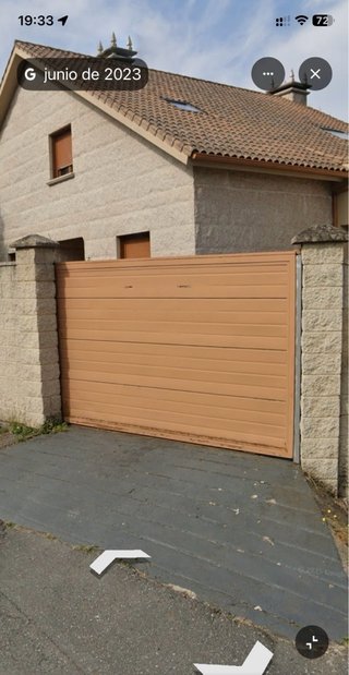 Cancela entrada vivienda