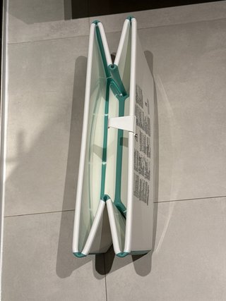 Pack bebe: Maxi Cosi Cuna Colecho y bañera stokke