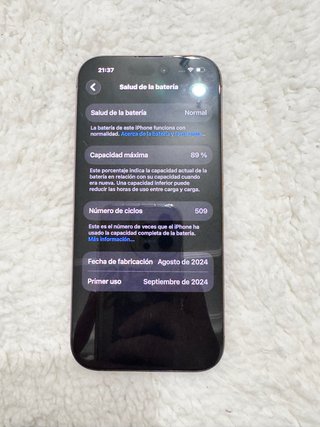 iPhone 16 Pro Dorado