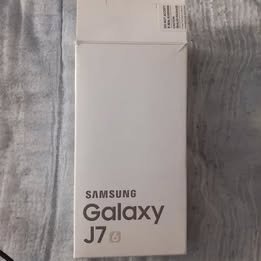 Samsung Galaxy J7 Dorado