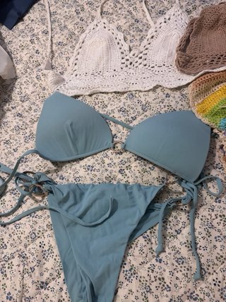 Conjunto de bikini y crochet