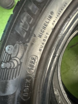 Pareja Neumáticos Michelin 215/55 R17 94V
