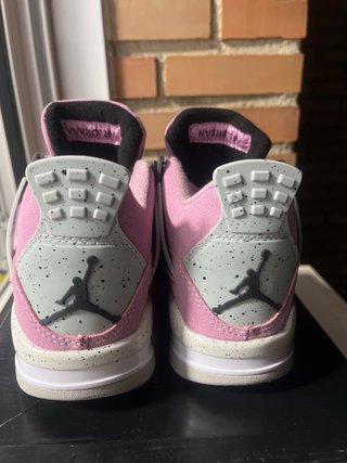 Jordan 4 Orchid / Rosas Talla 37.5