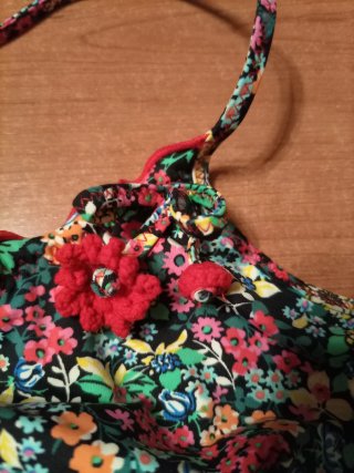 Bikini floral con volantes