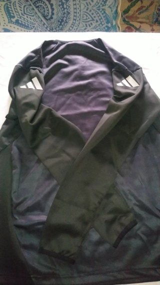 Camiseta Adidas Media Cremallera, diferentes talla