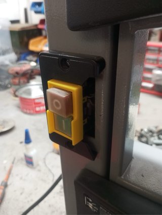 Sierra de cinta Titan 250W