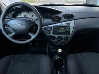 Ford Focus 1.8TDCI 90cv 5puertas 2002