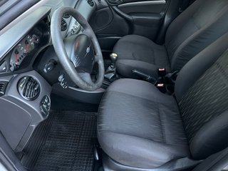 Ford Focus 1.8TDCI 90cv 5puertas 2002