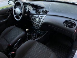 Ford Focus 1.8TDCI 90cv 5puertas 2002