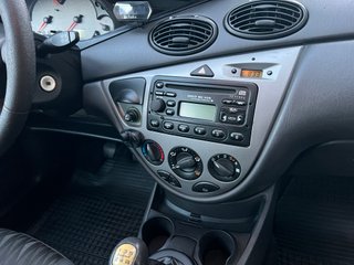Ford Focus 1.8TDCI 90cv 5puertas 2002