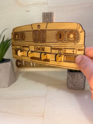 Colgador llaves BMW madera