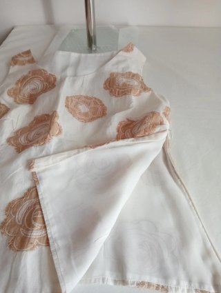 Blusa Beige y Blanca