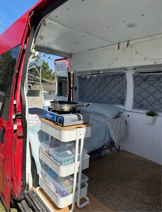 furgo camper Ford Transit lista para viajar