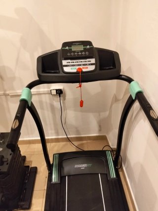 Cinta de correr Cecotec FIT poco uso