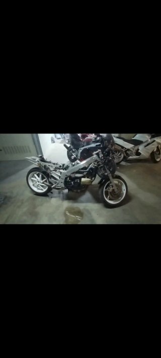 Honda VFR 750 de circuito