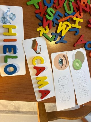 Juego educativo letras y tarjetas didácticas